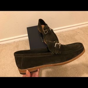 Men’s Olive loafers!!!